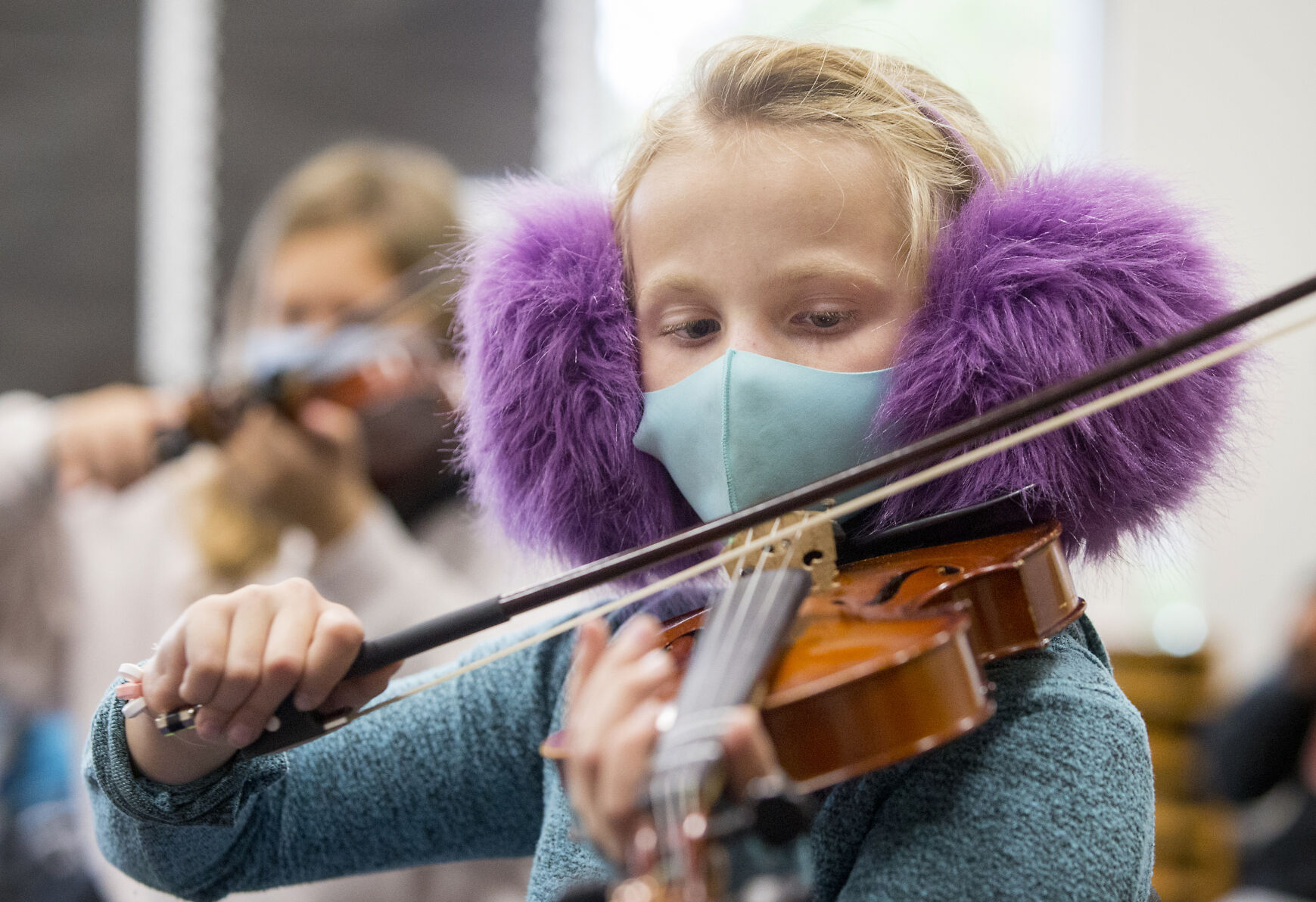 211023-newslocal-schoolstrings 02.jpg